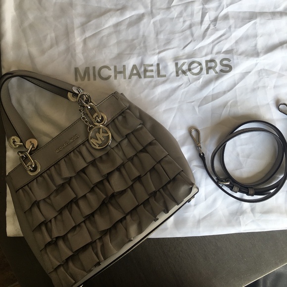 Michael Kors purse - Picture 1 of 7